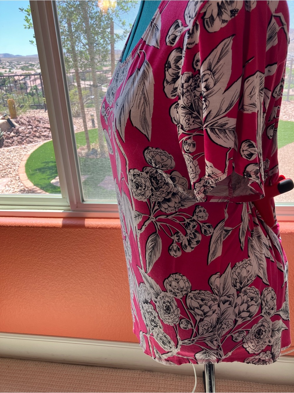 Alfani Fuchsia and White Floral Short-Sleeve Tee 3X - Picture 5 of 6